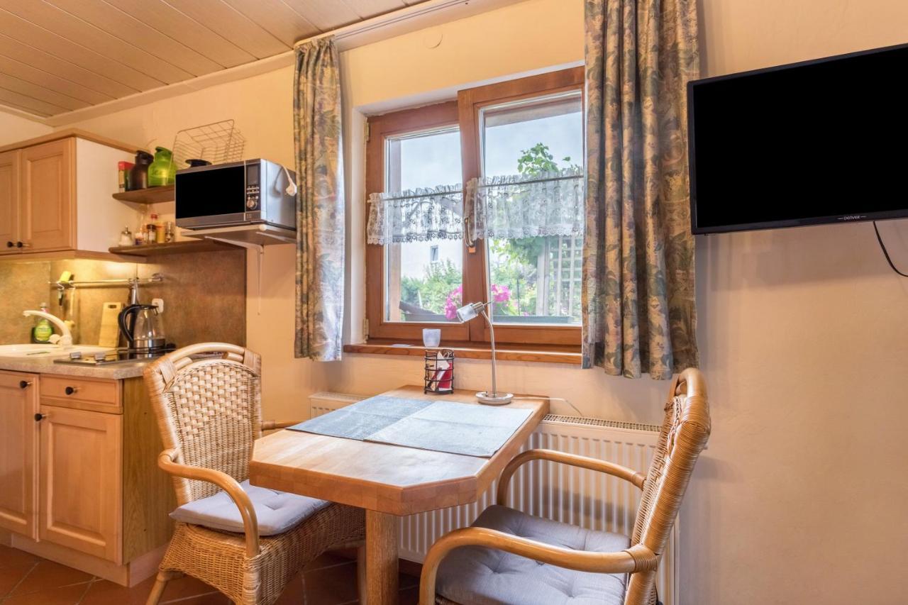 Haus Rosi Und Werner Apartamento Emmerting Exterior foto